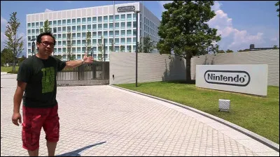 Laquelle de ces consoles de jeux vidéo récentes n'a pas été inventée et commercialisée par une entreprise japonaise ?