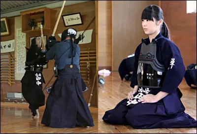 Quel art martial, dont le nom signifie littéralement "la voie du sabre", a été pratiqué autrefois par les samouraïs japonais ?