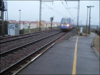 Mince un train arrive ! Que dois-je faire ?