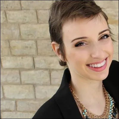 Comment s'appelait sa petite amie ?