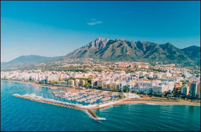 Je suis né à Marbella.