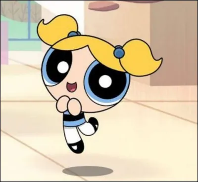 Entre mes deux s&oelig;urs et moi, je suis la plus sensible, la plus douce, j'adore les licornes et les fermes pédagogiques, ma couleur préférée est le bleu et je suis une super héroïne. 
Qui suis-je ?