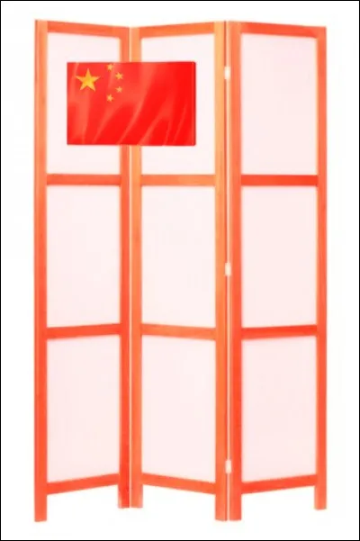 Dans le film "French Cancan", réalisé par Jean Renoir, Jean Gabin joue le rôle d'un directeur d'une salle de spectacle. Quel est le nom de l'établissement qu'il dirige avant de faire construire le Moulin Rouge ?