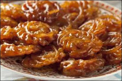 La chebakia est une pâtisserie que l'on prépare généralement pendant le ramadan. Quel est son pays d'origine ?