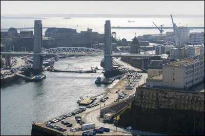 Quelle est cette ville ?