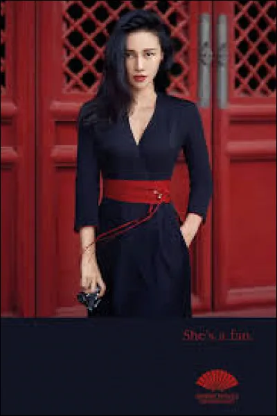 Quelle actrice chinoise est née le 9 mars 1977 à Huangshi et a joué dans de nombreux films dont Vast Sky, The Founding of a Republic, The Second Woman, Seul sur Mars (The Martian) et Fall in Love Like a Star ?