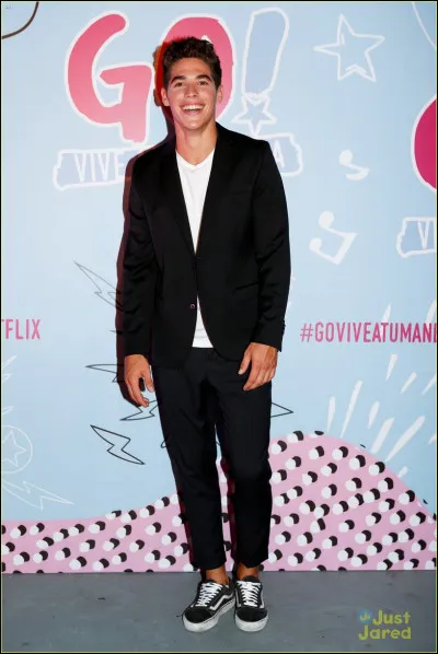 De qui Alvaro est-il amoureux ?