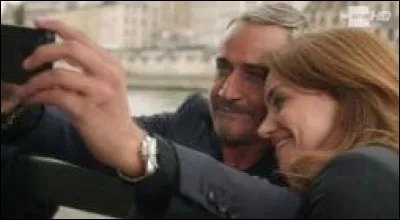 Avant d'emménager dans l'appartement mitoyen de celui d'Alice et les enfants, où Marquand dort-il ?