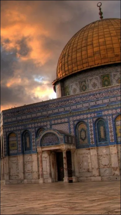 À quelle ville d'Orient, Enrico Macias chantait-il "... j'ai froid" ?