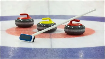 Quel est le poids d'une pierre de curling ?