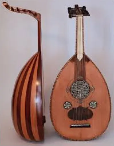 Dans quelles régions du monde est répandu l'oud, un instrument à cordes dont son berceau a eu lieu à Babylone ?
