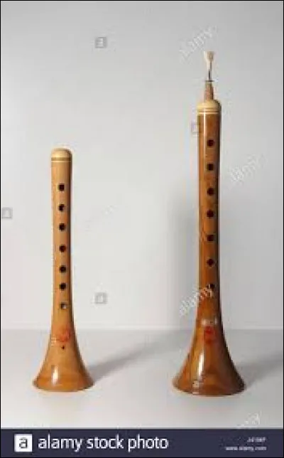 Quelle position doit-on avoir lorsque l'on joue de la zurna ?