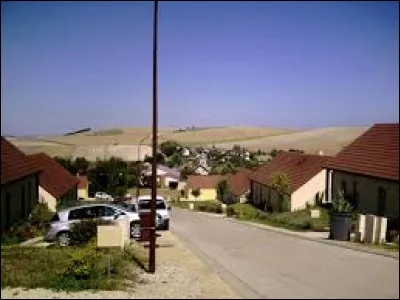 Je vous propose de retourner dans les Grand-Est, afin de d&eacute;couvrir le village de Prugny. Commune du pays d'Othe, dans la m&eacute;tropole Troyenne, elle se situe dans le d&eacute;partement ...