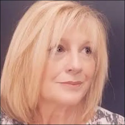 Qui est cette femme pour Julien ?