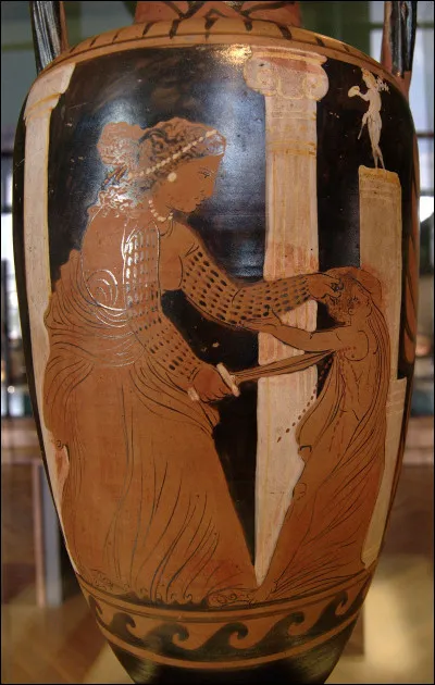 Fille d'&AElig;&eacute;t&egrave;s, roi de Colchide, et de l'oc&eacute;anide Idyie :