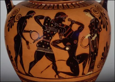 Fils d'Eg&eacute;e, roi d'Ath&egrave;nes, ou du dieu Pos&eacute;idon et d'&AElig;thra, fille de Pitth&eacute;e, roi de Tr&eacute;z&egrave;ne :