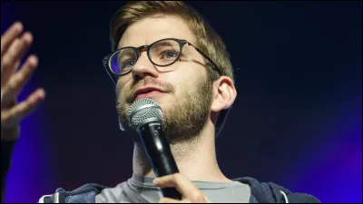 Où Thomas Wiesel dit-il qu'il est connu ?