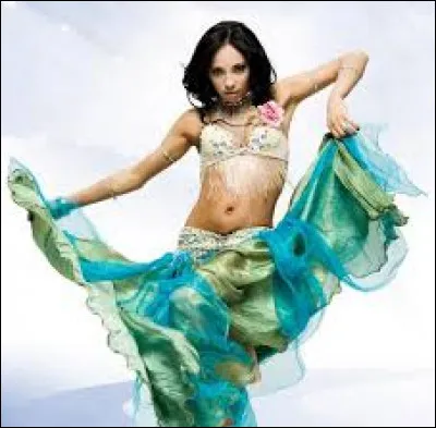 La danse orientale est reniée, voire interdite dans certains pays dont ceux d'origine.