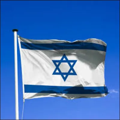 Dans quel pays se déroule l'action du film "Les Patriotes" réalisé par Éric Rochant ?