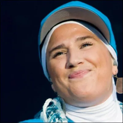 Qui est cette chanteuse ?