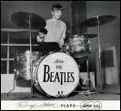 Comment s'appelait le batteur du groupe lgendaire 'The beatles' ?