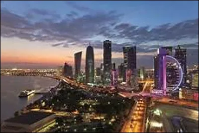 Asie de l'Ouest - Jusqu'à quel niveau scolaire l'école est-elle gratuite au Qatar ?