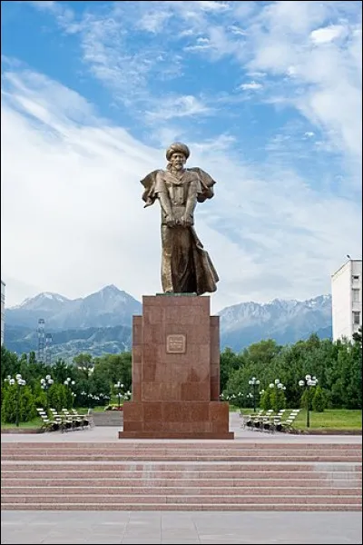 Qui surnomme-t-on le second instituteur de l'intelligence ?