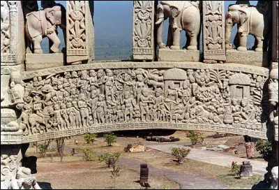 Les stupas : Qu'est-ce que la "Vishvantara Jataka" du stupa n°1 de Sanchi ?