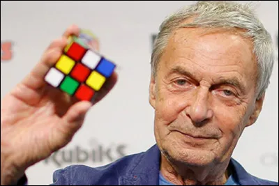 Le Rubik's Cube a été inventé par Ernő Rubik (comme son nom l'indique) en 1974. Quelle est la nationalité de Ernő Rubik ?