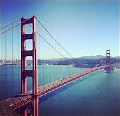 Il y a quelque chose dans ma poche mais ma poche est vide. Je suis :