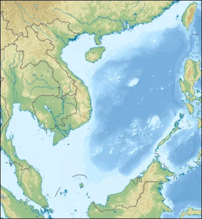 A quelle autre mer est-elle connectée au sud par le détroit de Taïwan ?