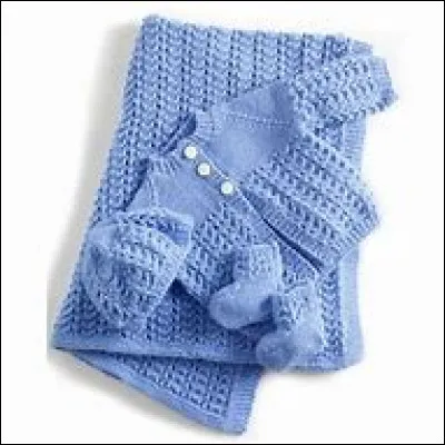 Le même mot sert à désigner un meuble à tiroirs dans un atelier ou un trousseau pour bébé.