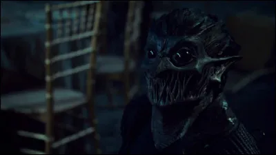 Pourquoi Lilith a-t-il choisi Jace pour être le Hibou ?