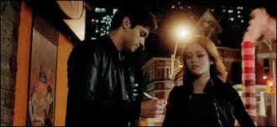 Qui va rendre visite à Clary de l'au-delà ?