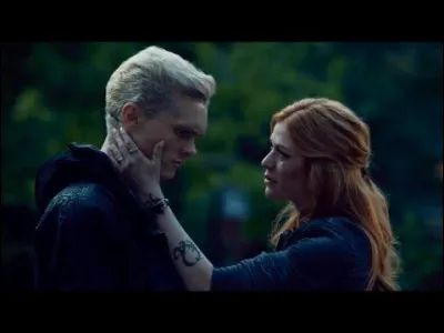 Qui va rejoindre Clary et Jonathan ?