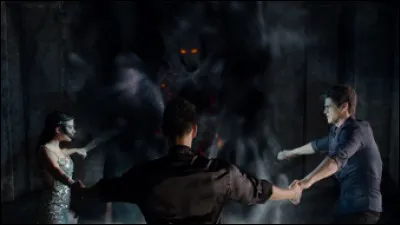 Ils font face à un démon et ils doivent donner une image de la personne qu'ils préfèrent. Qui Alec va-t-il montrer ?