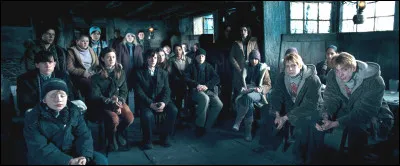 Qui est la première personne à avoir mis son nom sur la liste de l'Armée de Dumbledore ?