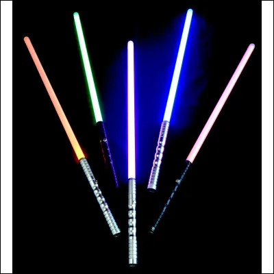 De quelle couleur est le sabre de Windu ?