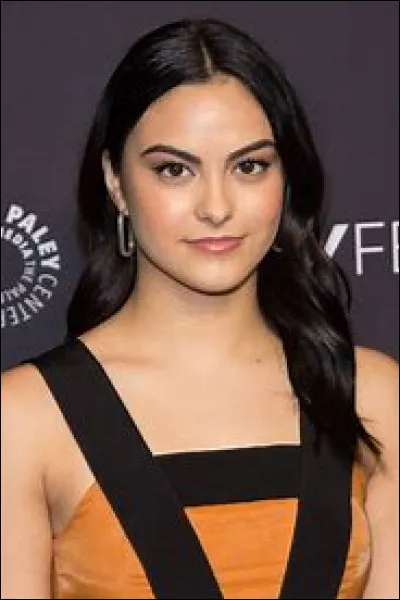 Camila Mendes est la sœur de Shawn Mendes.