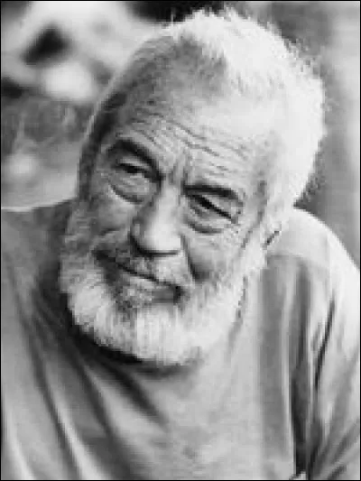 Ce cinéaste américain, qui a réalisé "Le Faucon maltais", "Key Largo", "Quand la ville dort", "La Nuit de l'iguane", "L'Homme qui voulut être roi", se prénomme ...