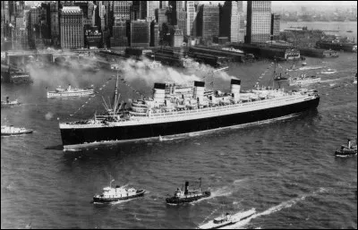 Ce paquebot de la Cunard est le grand rival du précédent auquel il ravit à deux reprises le ruban bleu, en effectuant, en août 1938, une traversée en 3 jours 21 heures et 48 minutes. C'est le ...