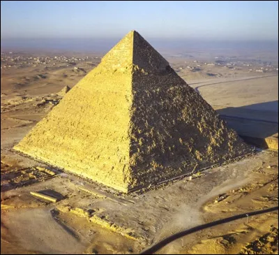 Quel objet, se trouvant dans la pyramide de Kéhops, fut volé ?