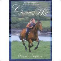 De quelle couleur est la robe du poney d'Audrey ?