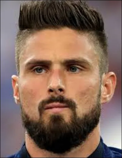 Quel joueur français possède le même nombre de buts qu'Olivier Giroud (3) à la fin du tournoi ?