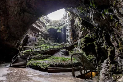 Quand s'est formé le Gouffre de Padirac ?