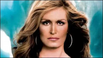 Beaucoup plus pr&egrave;s de nous, un autre politique, pr&eacute;sident de son &eacute;tat, fut c&eacute;l&egrave;bre comme coureur inv&eacute;t&eacute;r&eacute; de jupons, il n'&eacute;tait pas si gauche que &ccedil;a finalement, avec les femmes, dans la liste de ses victimes figure une c&eacute;l&eacute;brit&eacute; comme Dalida !