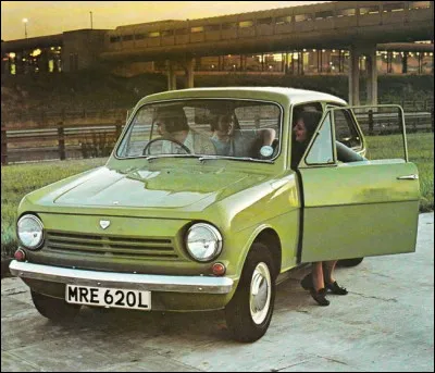 Elle a bien 4 roues :