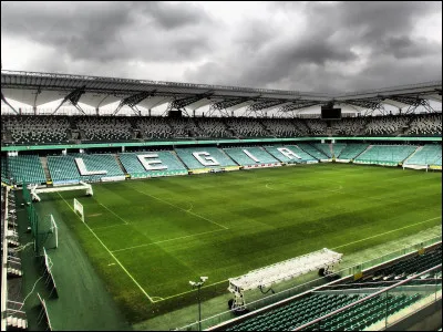 Dans quel pays sommes-nous si on assiste à la rencontre Legia Varsovie / Lech Poznań ?