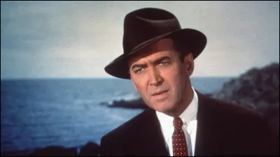 Cet acteur am&eacute;ricain, qui a jou&eacute; dans "Mr. Smith au S&eacute;nat" "La vie est belle", "Sueurs froides", "l'Homme qui tua Liberty Valance","La Conqu&ecirc;te de l'Ouest", se pr&eacute;nomme ...