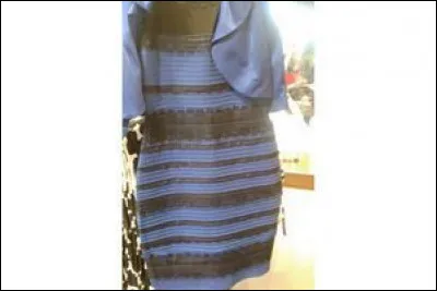 De quelle couleur est cette robe ?